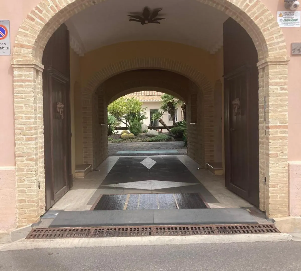 Casa Ale E Ale Quartucciu Sud Sardegnaアパートメント アパート